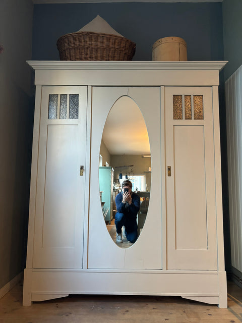 Dreitüriger Dänischer Vintage Kleiderschrank mit Spiegel | Sandy Grey (grau-beige)