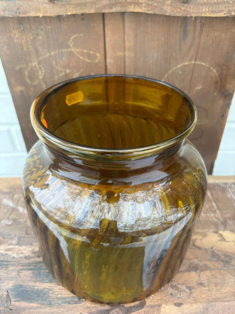 Großes mundgeblasenes Glasgefäß in Amber – geriffelte Glasvase - Weingärtners Genusshandwerk