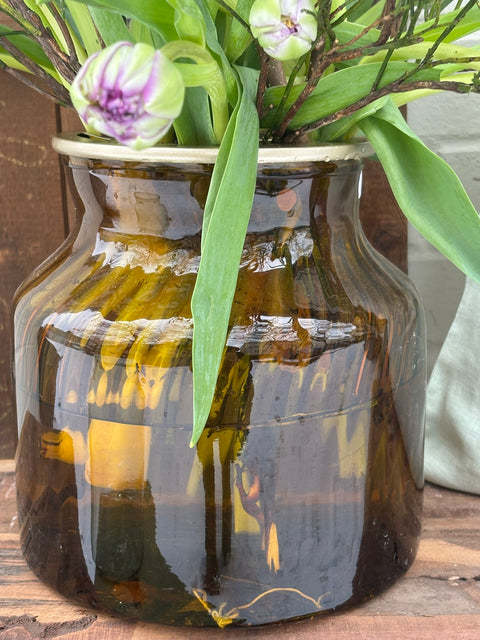 Großes mundgeblasenes Glasgefäß in Amber – geriffelte Glasvase - Weingärtners Genusshandwerk