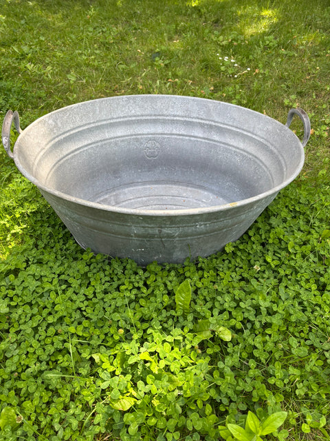 Alte Zinkwanne #1 (73×60×32 cm)