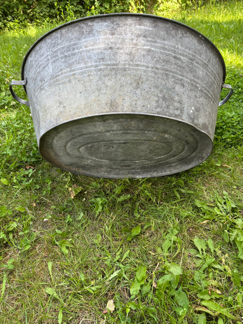 Alte Zinkwanne #2 (80×62×31 cm)