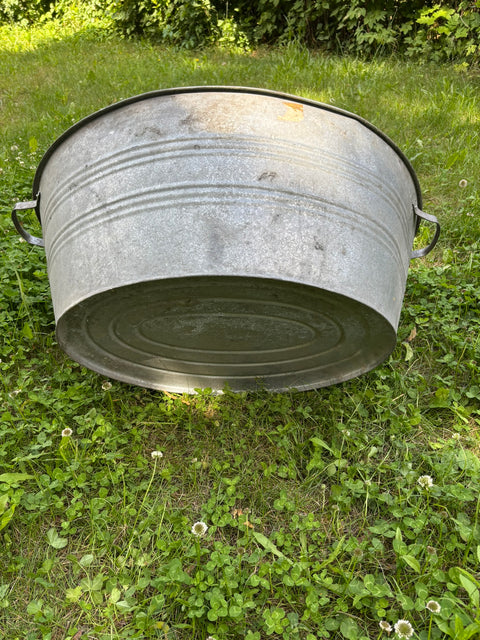 Alte Zinkwanne #3 (82×62×32 cm)