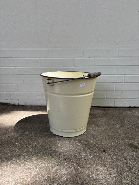 Alter Emaille Eimer Creme/Beige
