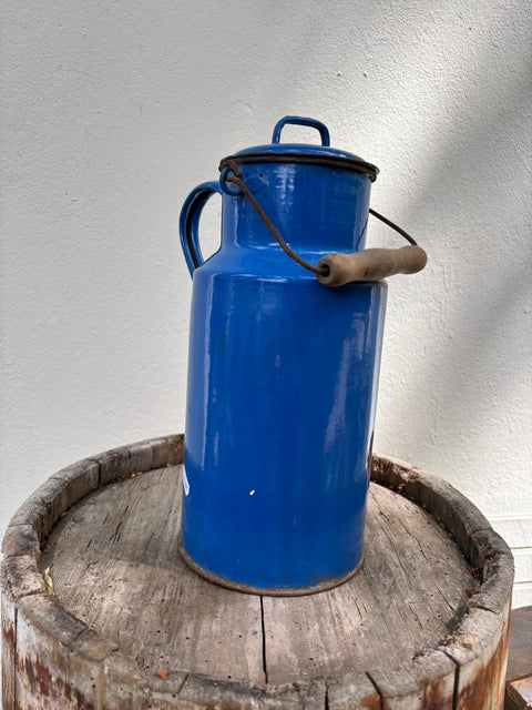 Alte Emaille Milchkanne Dunkelblau mit Deckel #4 (Ø15 × 31 cm)