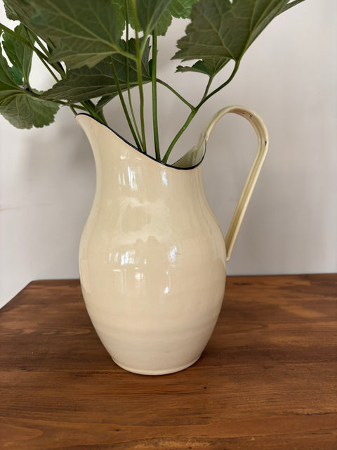 Vintage Emaille Kanne Creme (27 × 21 cm)