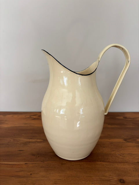 Vintage Emaille Kanne Creme (27 × 21 cm)