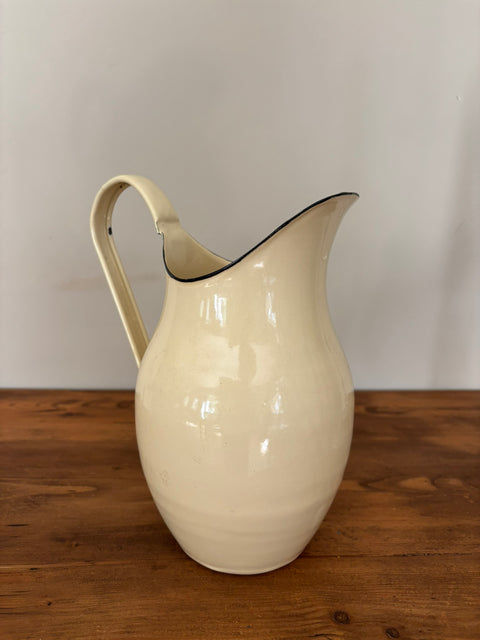 Vintage Emaille Kanne Creme (27 × 21 cm)