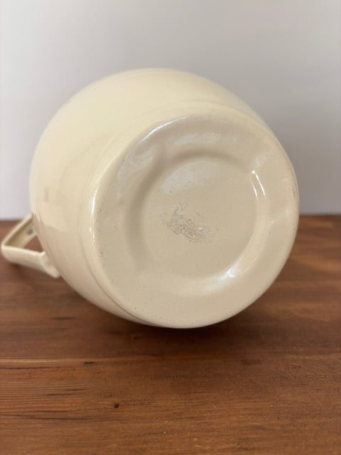 Vintage Emaille Kanne Creme (27 × 21 cm)