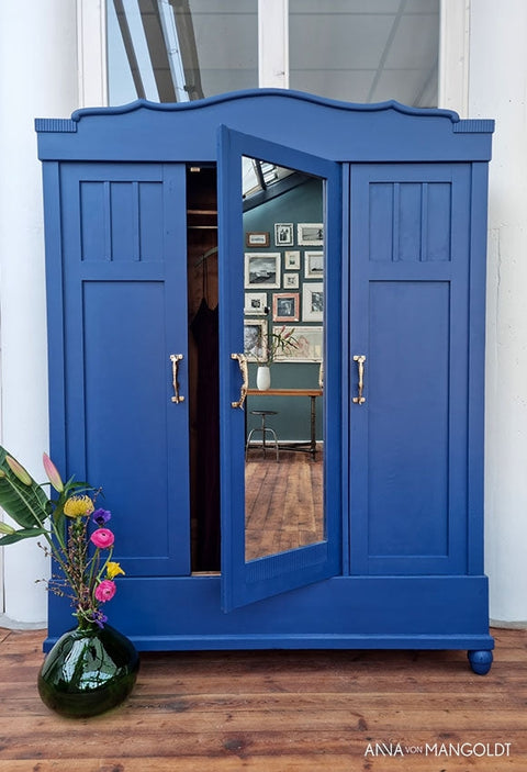 Lysander 259 Farbkarte von Anna von Mangoldt mit verschiedenen Farbtönen auf einem weißen Hintergrund