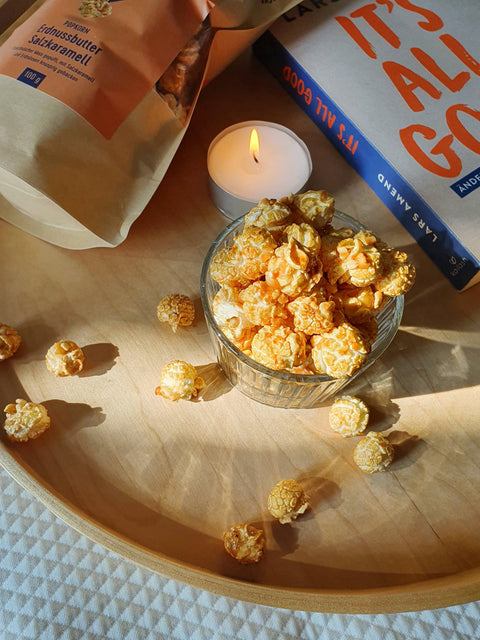 Knalle Erdnussbutter Salzkaramell Popcorn 100g - Weingärtners Genusshandwerk