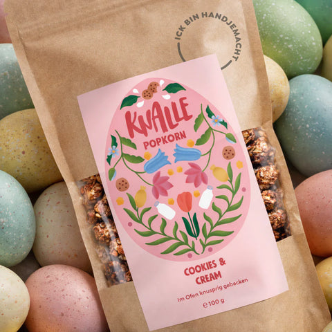Knalle Oster Popcorn Cookies & Cream, saisonal limitiert, 100g, knuspriges Popcorn mit Cookies & Cream Geschmack, festliche Verpackung