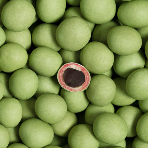 Lakrids by Bülow Sour Strawberry Lakritz in 115g Pack, mit roter und weißer Lakritz umhüllt von Erdbeergeschmack