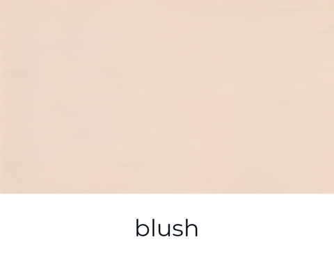 Kreidefarbe Blush von Paint of Walinoon, hochwertige Möbel- und Dekorfarbe in zartem Rosaton, auf einer lackierten Oberfläche.