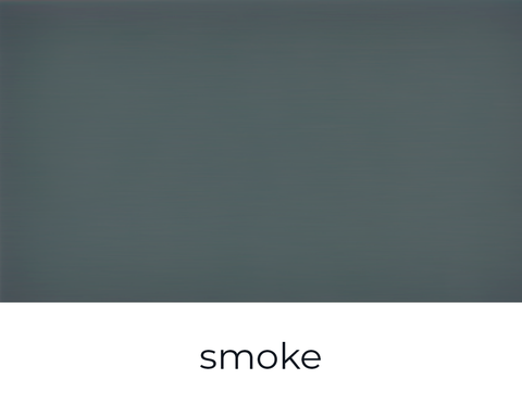 Kreidefarbe Smoke von Paint of Walinoon auf einer bemalten Oberfläche, zeigt die matte, elegante Farbgestaltung in Grautönen.