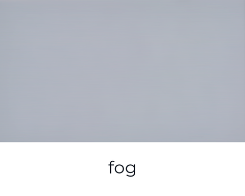 Kreidefarbe Fog von Paint of Walinoon auf einer Möbeloberfläche für stilvolle, matte Oberflächen und kreatives Möbel-Design.