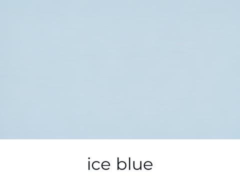Kreidefarbe Ice Blue von Paint of Walinoon, elegante bläuliche Wandfarbe mit cremiger Textur und mattem Finish.