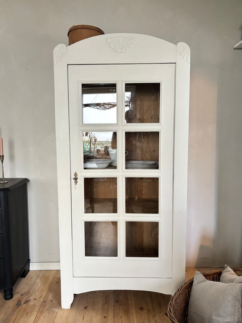 Französische Leinwand mit Kreidefarbe von Painting The Past, detailreiche Textur und natürliche Farbnuancen sichtbar