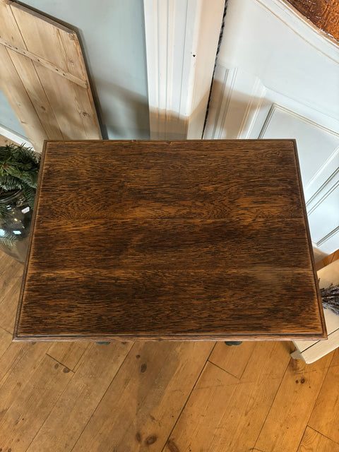 Dänischer Vintage Beistelltisch in Kreidefarbe Baroness, blaugrün, mit antikem Holzdesign, von Weingärtners Genusshandwerk