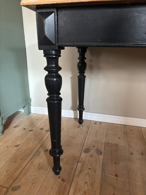 Vintage Holztisch von Weingärtners Genusshandwerk, schwarzer Tisch mit mattschiefer Platte, Maße 126x71,5 cm, elegantes Design