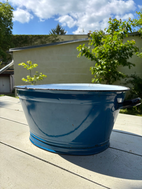 Alte Emaille Wanne Blau - Weingärtners Genusshandwerk