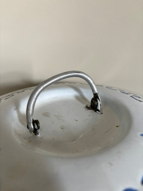 Weiße vintage Emaille Brotkasten (Ø 31 cm x 16cm) - Weingärtners Genusshandwerk